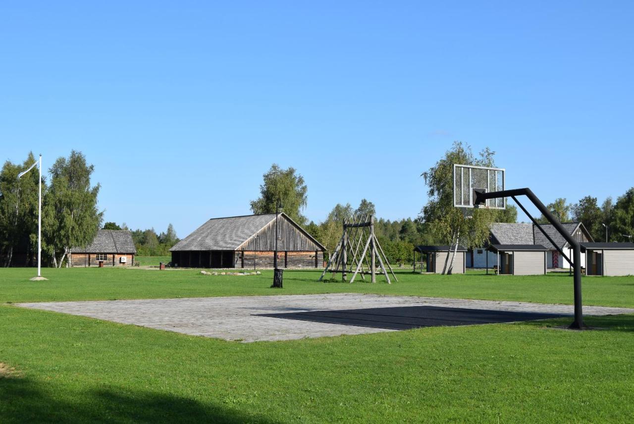 Holiday Village Suur Toll Kuressaare Exterior photo